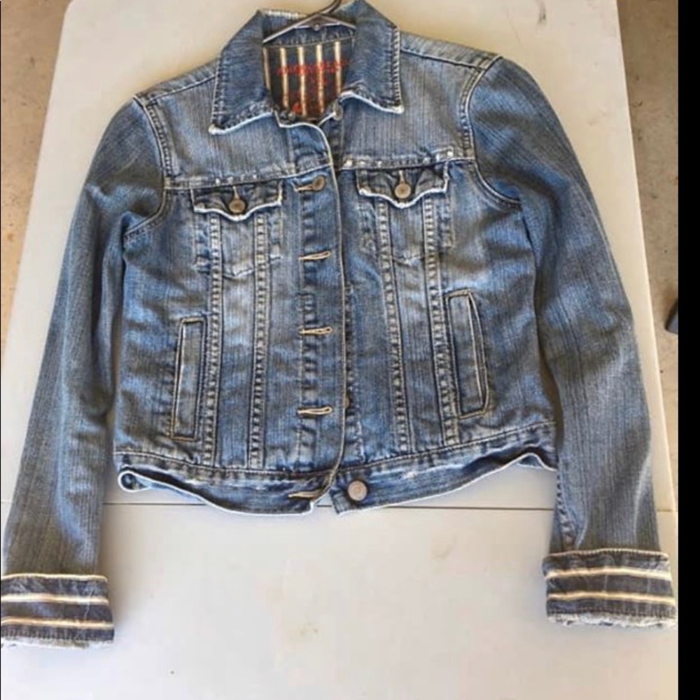 Trendy American eagle Jean jacket
